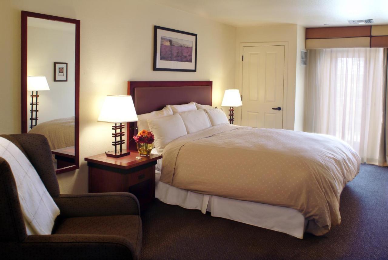 Larkspur Landing Extended Campbell