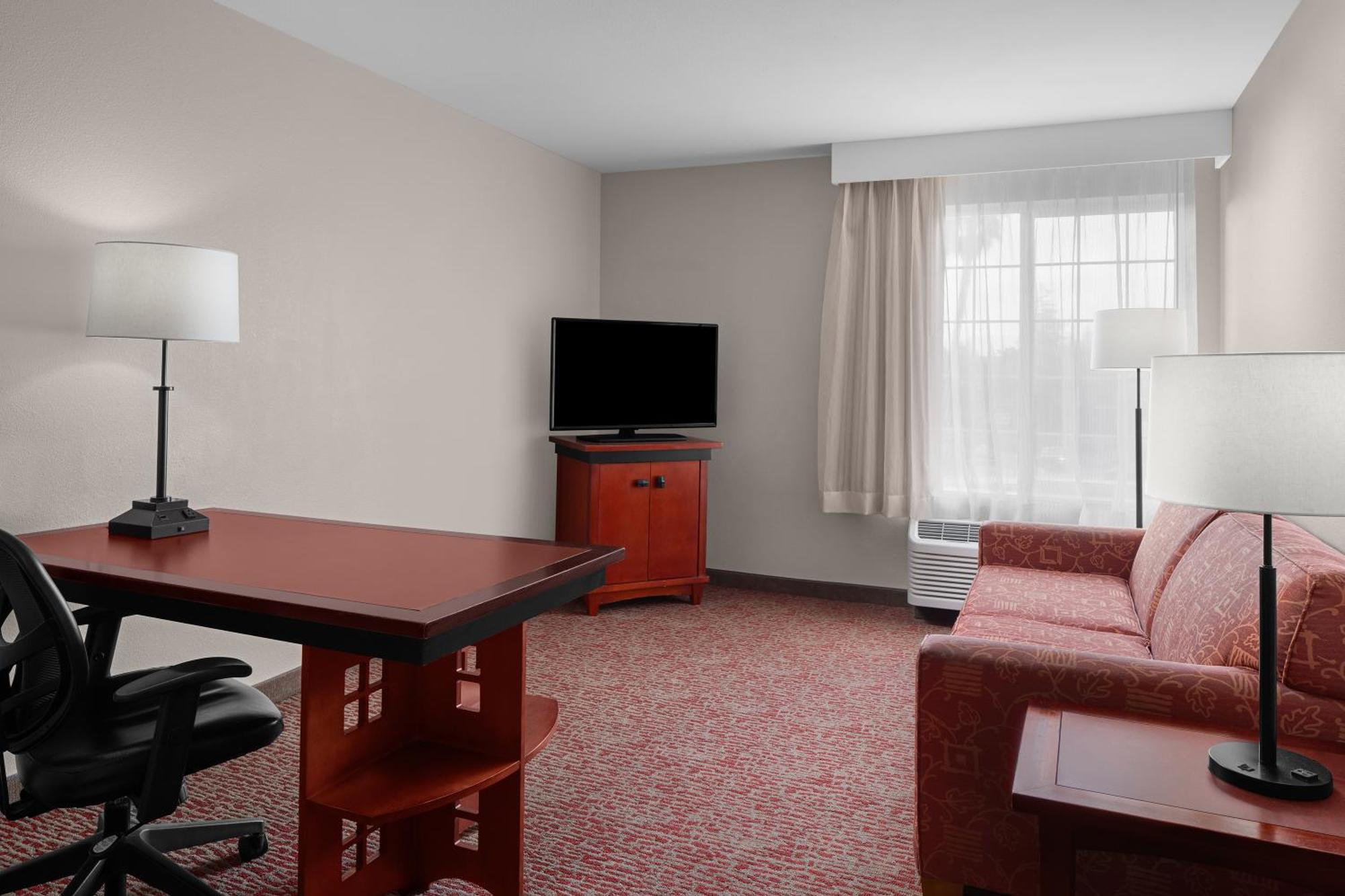 Hotel Larkspur Landing Extended 3*