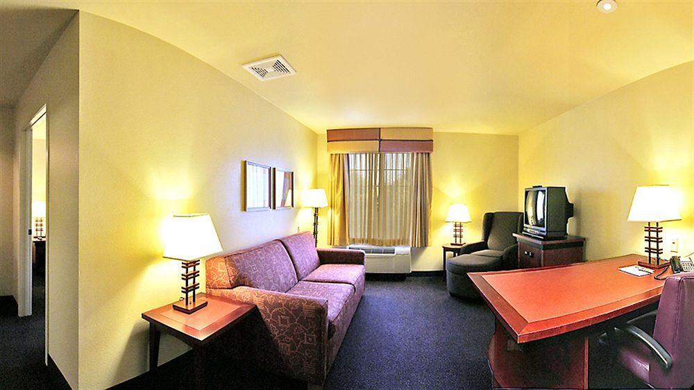 Larkspur Landing Extended