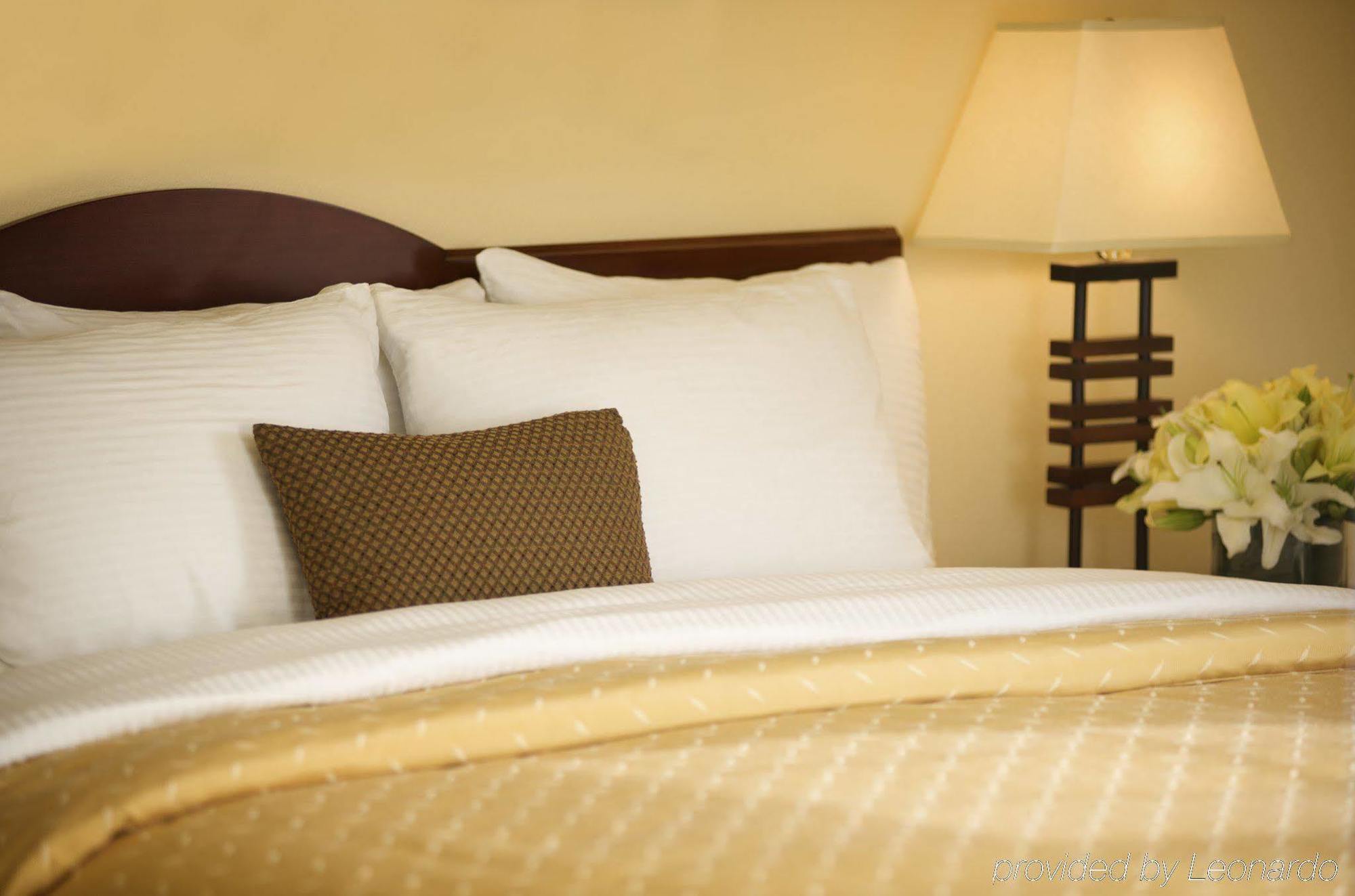 Larkspur Landing Extended Hotel