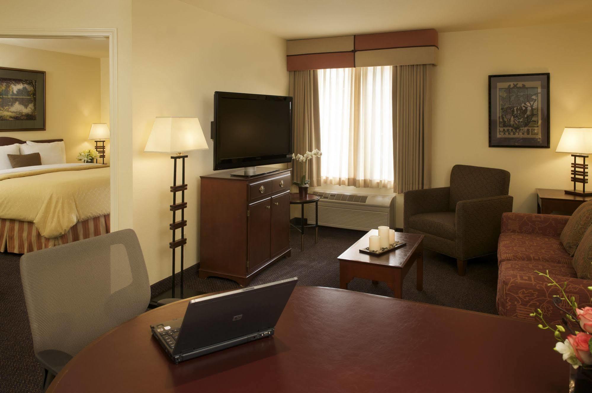 Larkspur Landing Extended Hotel